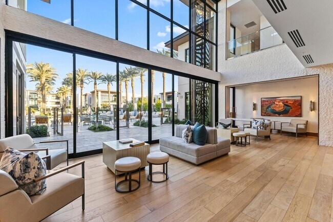 Building Photo - 6587 N Palmeraie Blvd