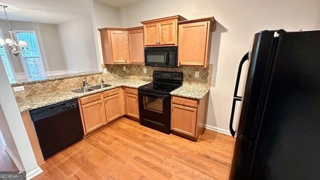 Building Photo - 879 Langston Trce