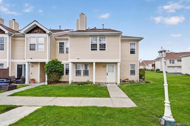 Building Photo - 2722 Whispering Hills Dr
