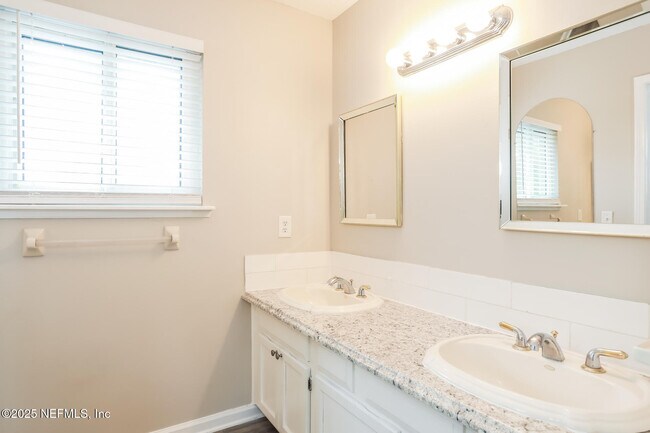 Building Photo - 5284 Julington Forest Dr S