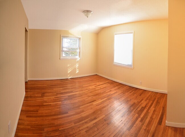 Building Photo - 21 Cannon Rd