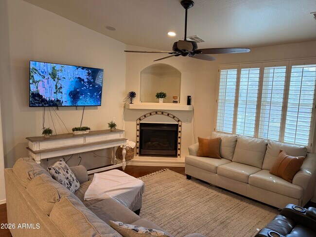 Building Photo - 17239 W Ironwood St