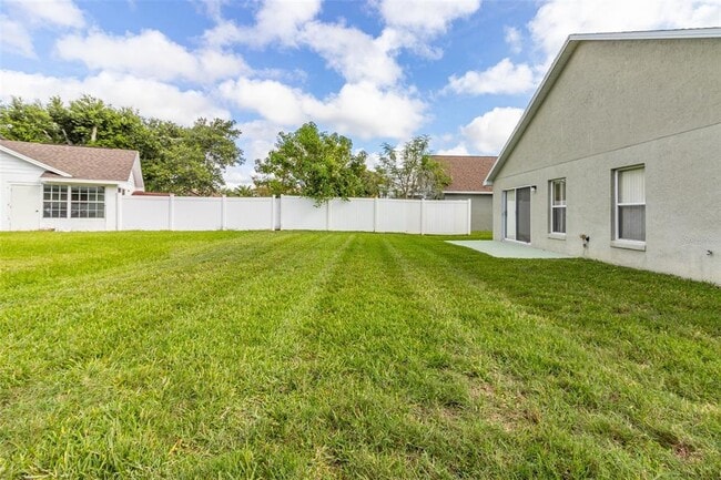 Building Photo - 2936 Twin Oaks Dr