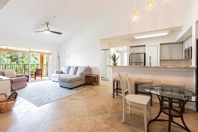 Building Photo - End-Unit 3-Bed Condo Near Downtown Naples & Beaches | Gated Resort-Style Community