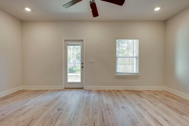 Building Photo - 67 Sandhill Pines Dr