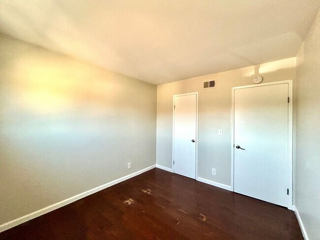 Building Photo - Completely Remodeled 3 Bedroom in La Mesa!! Water/Trash Included