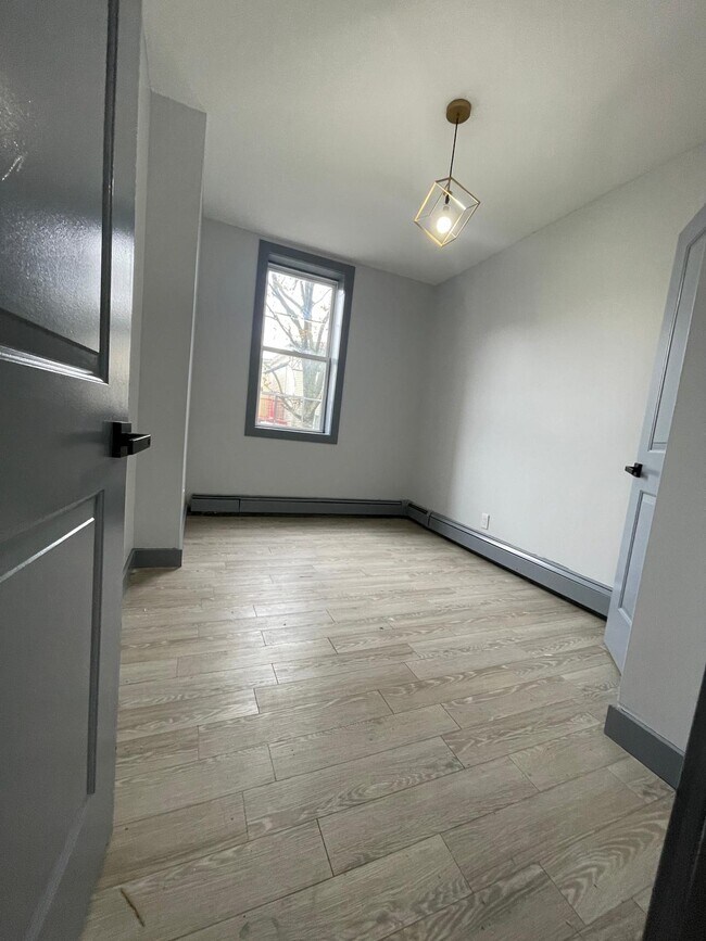 129 63rd St 1R - 130 63rd St