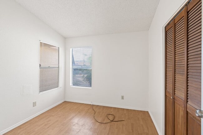 Building Photo - 7221 S Camino Alegre