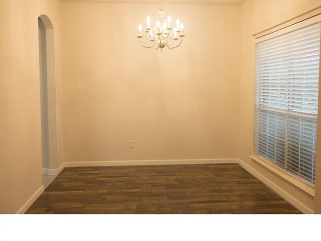 Building Photo - 4325 Palmdale Dr
