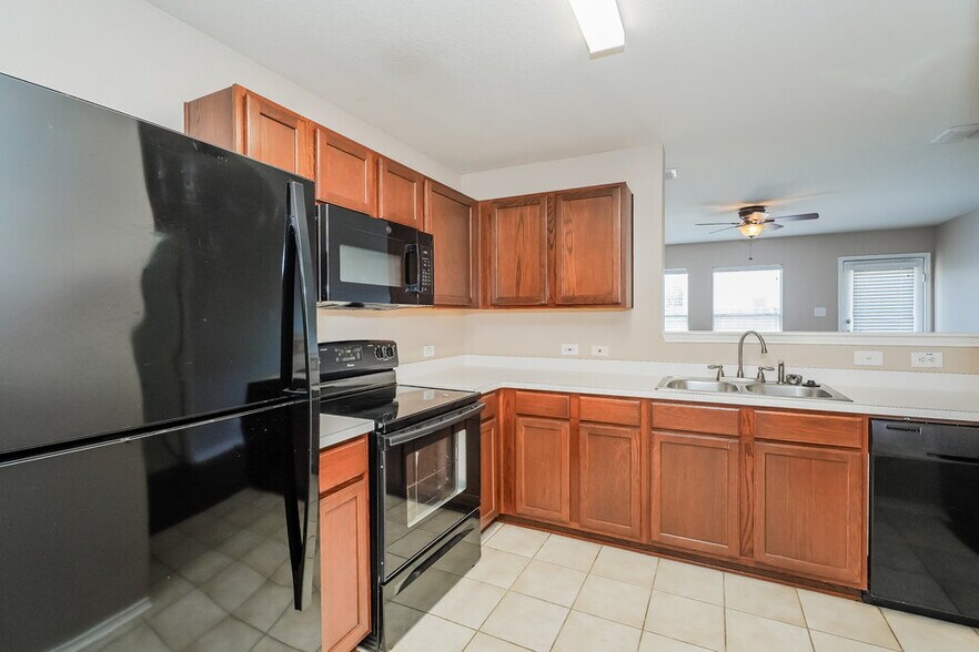 Building Photo - 801 San Miguel Trail