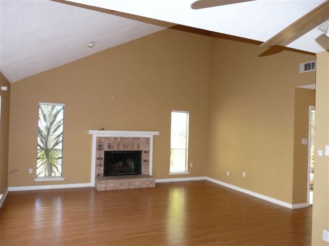 Building Photo - 129 Mead Ct