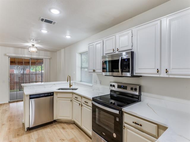 Building Photo - 3100 Kathy Ln