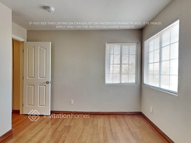 Building Photo - 125 Golf Range St