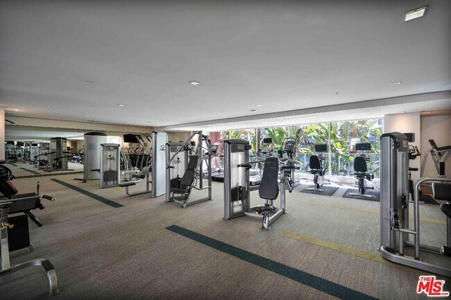 Building Photo - 1234 Wilshire Blvd