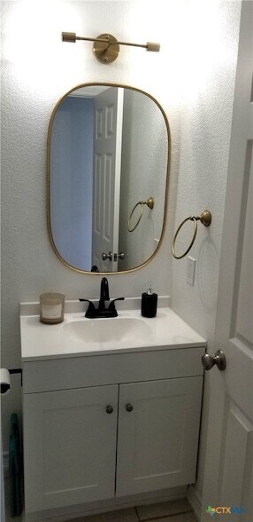 Building Photo - 2703 Blackburn Dr