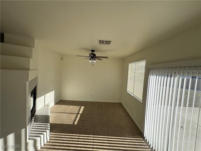 Building Photo - 2721 Pan Pacific Rd