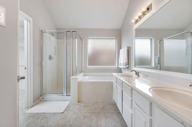 Building Photo - 21711 Debray Dr