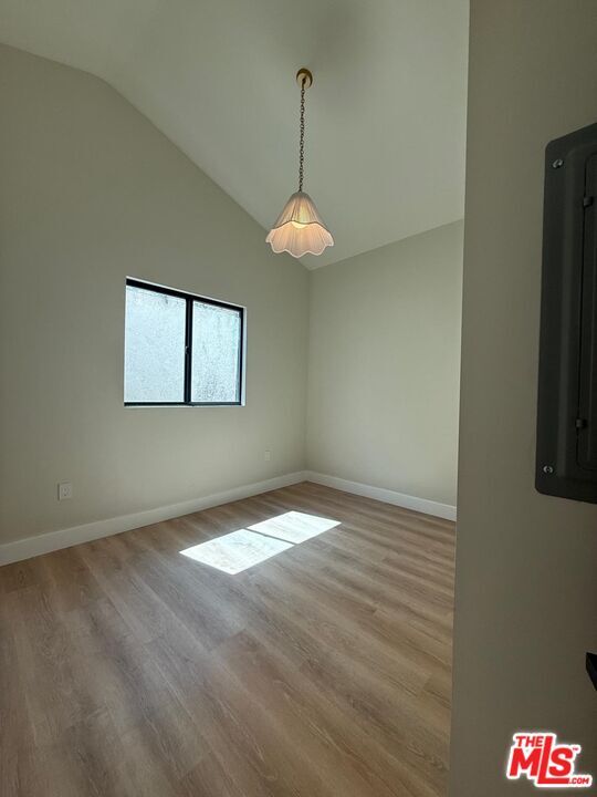 Building Photo - 7849 Brighton Ave