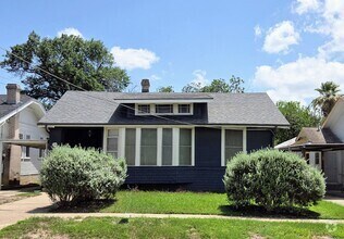 Building Photo - Midtown Charm with a Modern Touch