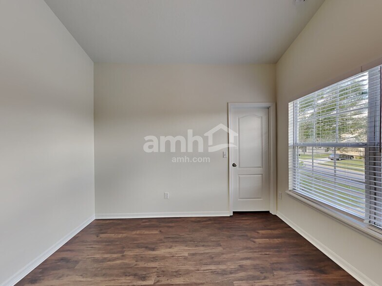 Building Photo - 119 Belgian Way