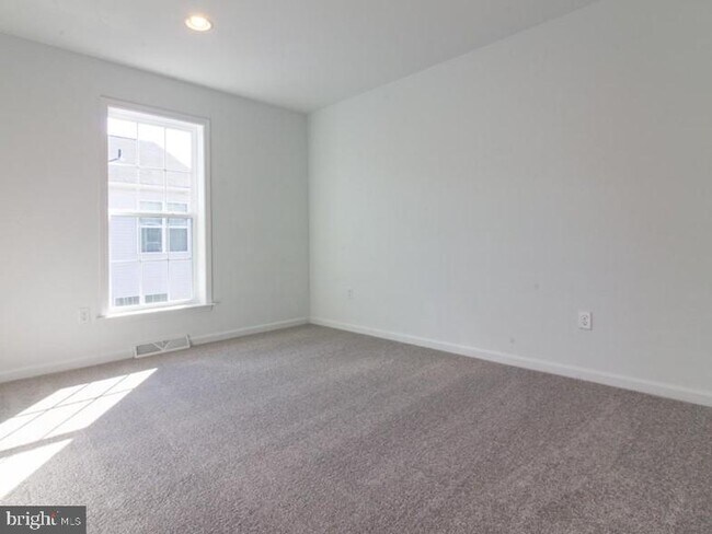 Building Photo - 3243 Mateer Ln