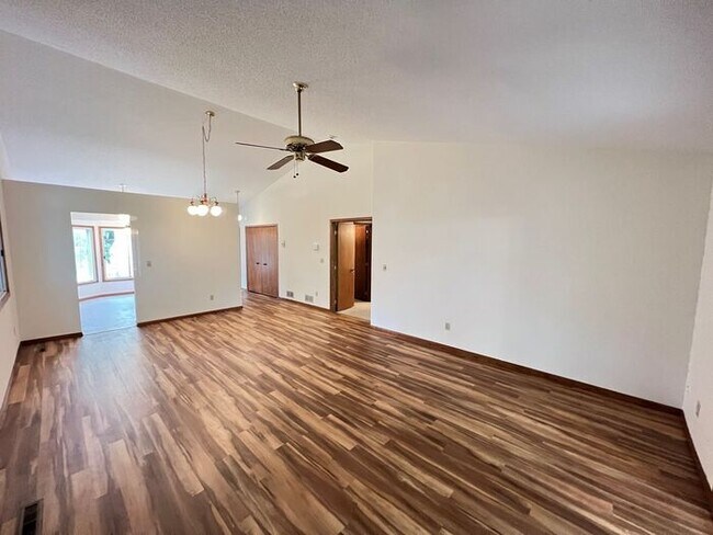 Building Photo - End Unit Single Level Townhouse, New Floor...