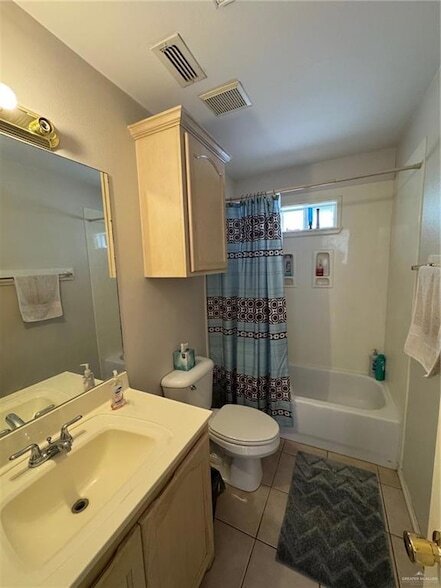 Building Photo - 1500 W Prosperity Dr