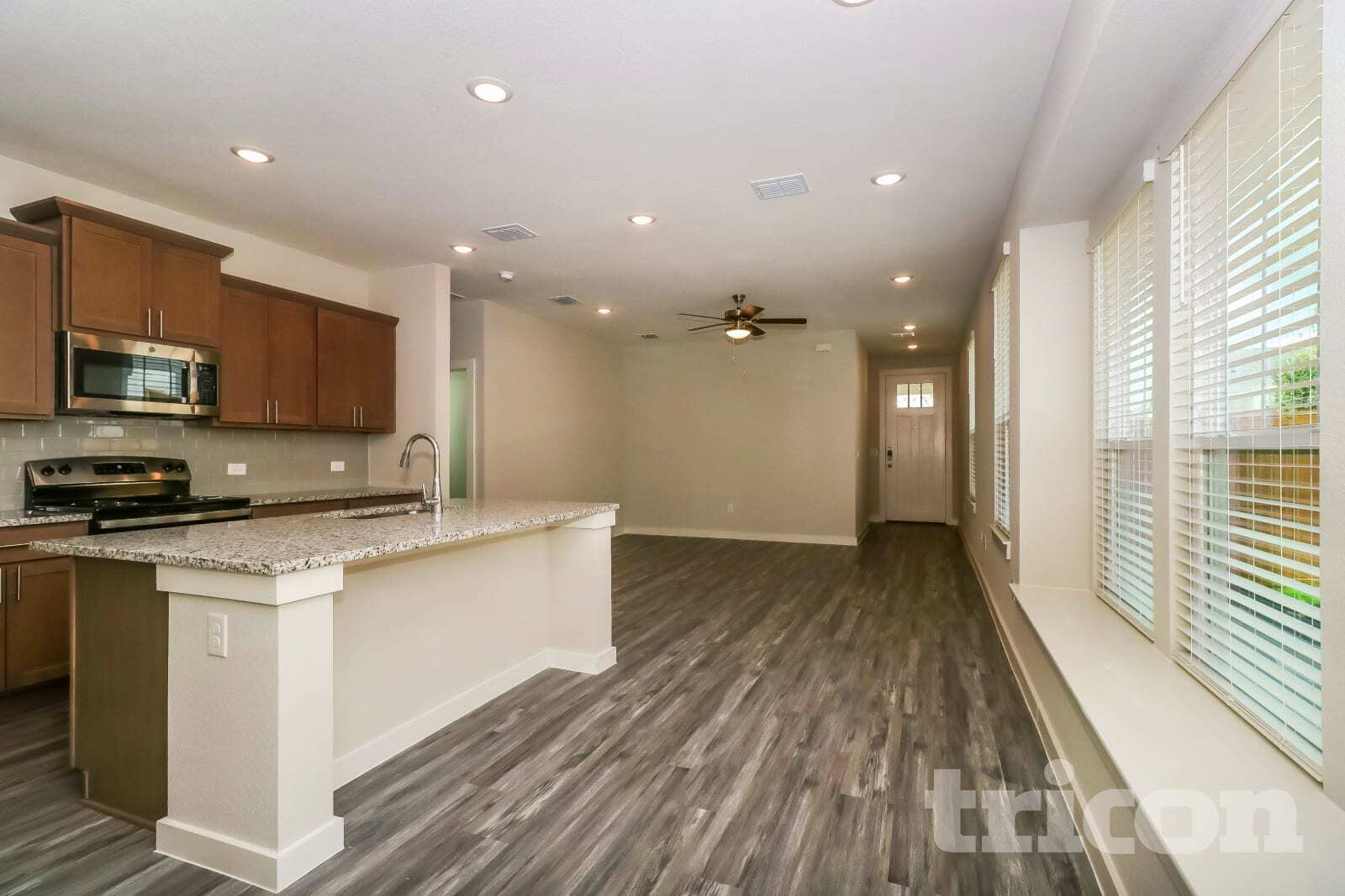 Building Photo - 612 Lindheimer Ln