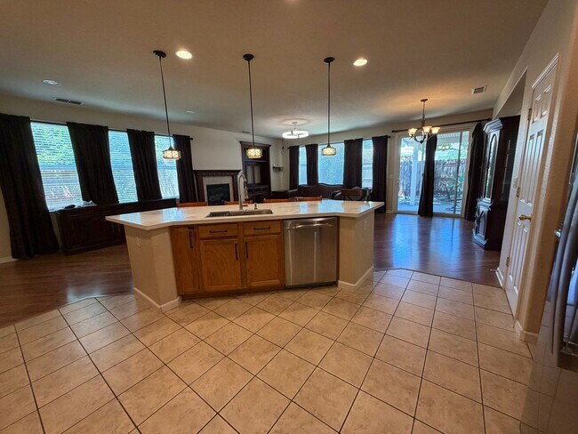 Building Photo - Spacious 4-Bedroom Elk Grove Home with Updated Kitchen, Quartz Countertops! VIEW TODAY!