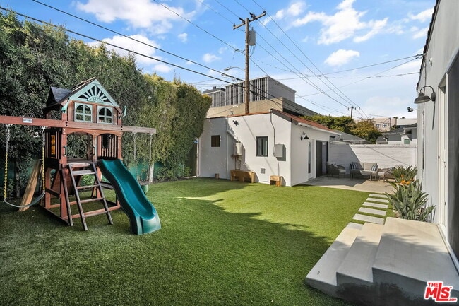 Building Photo - 149 S Wetherly Dr