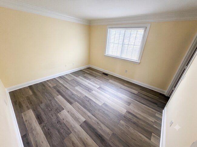 Building Photo - 1506 Havilland Pl