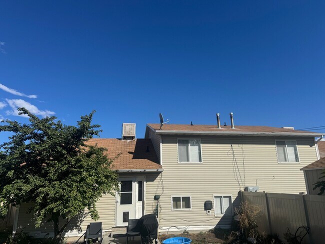 Building Photo - 4808 Erin Ln