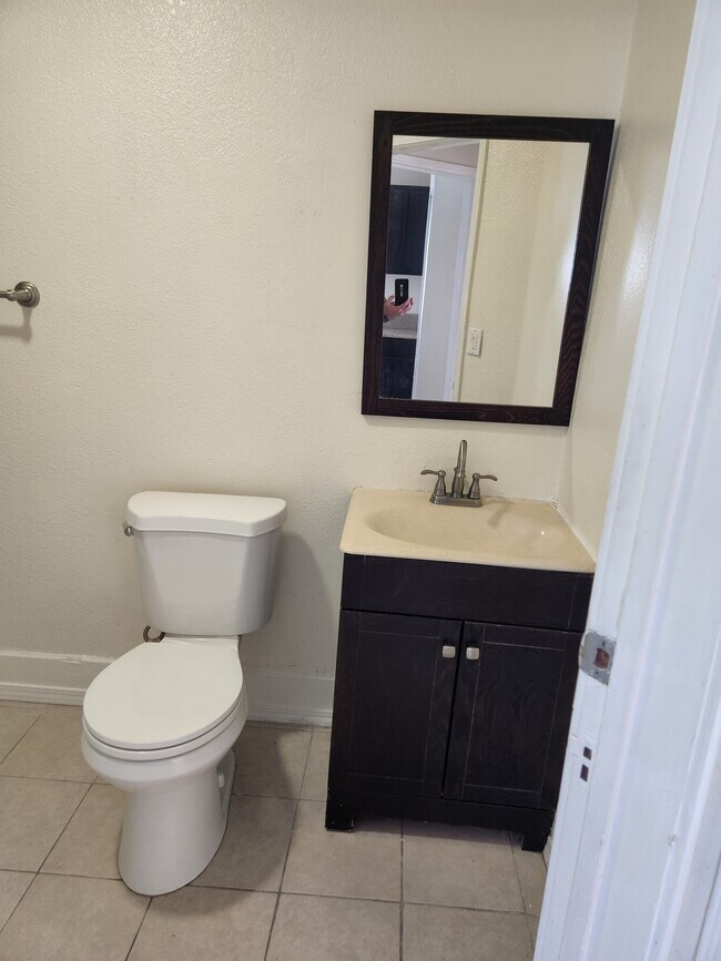 Building Photo - 3705 Hughes Ave