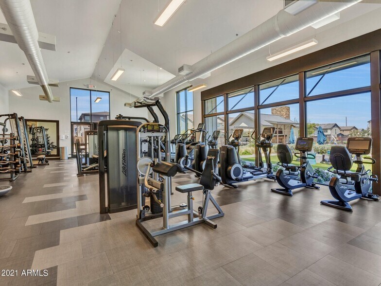 Building Photo - 627 W Flintlock Way