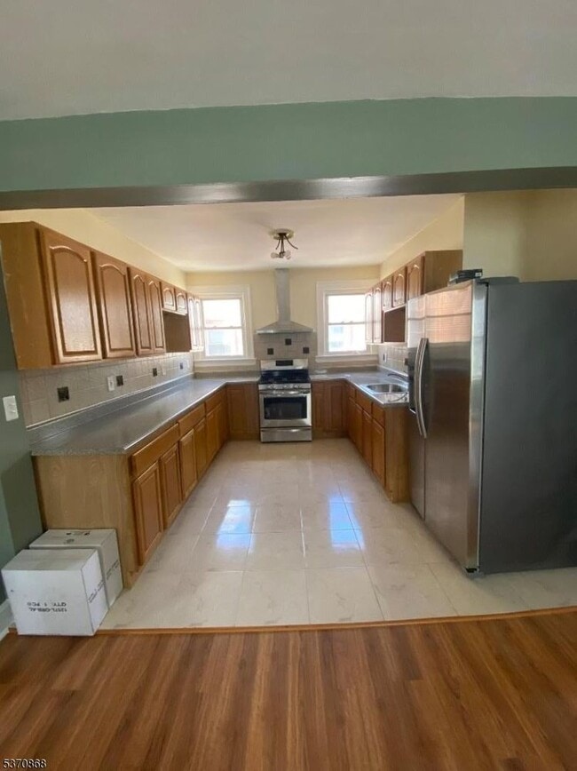 Building Photo - 40 Ampere Pkwy