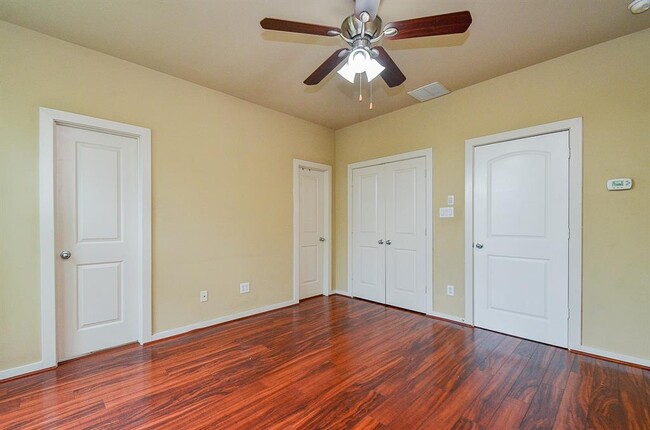 Building Photo - 5313 Ave J-