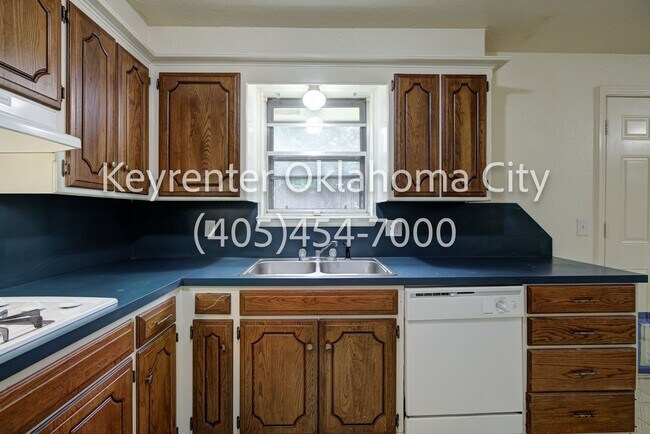 Building Photo - 3BD/2BTH Home in the Heart of Midwest City