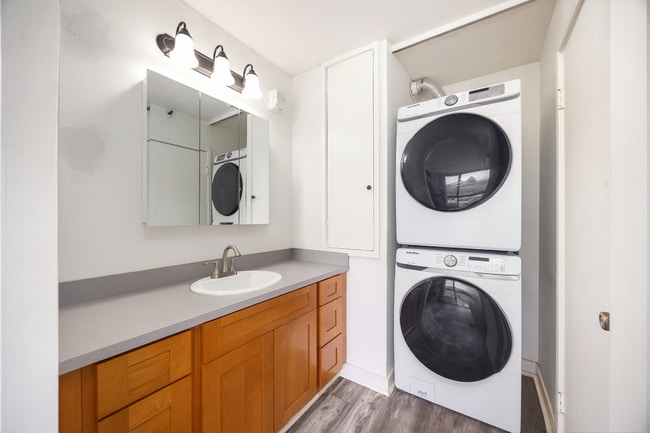 Building Photo - 322 Aoloa St