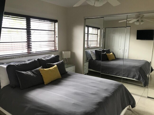 Building Photo - 11331 SW 49th St