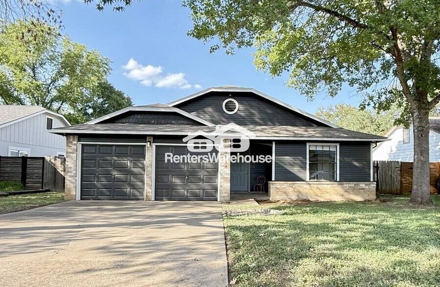 Building Photo - 3814 Stonecroft Dr