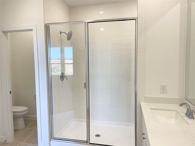 Building Photo - 6423 Symphony Wave Dr