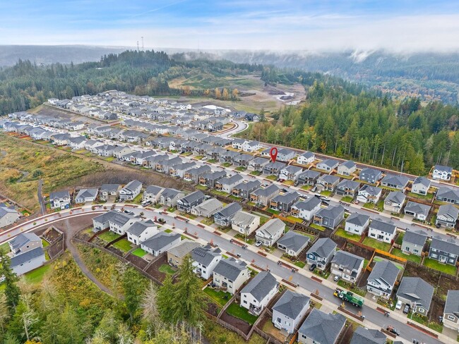 Building Photo - Newer 4-Bedroom Home in Bremerton