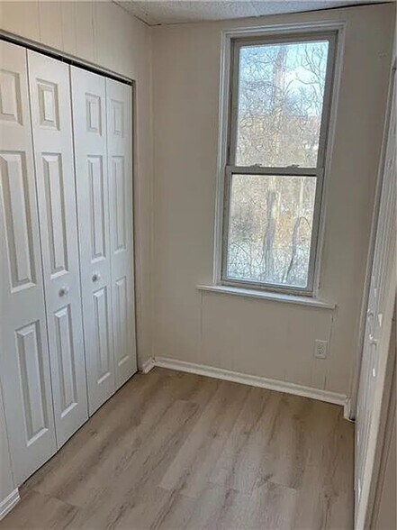 Building Photo - 3185 Glendale Ave