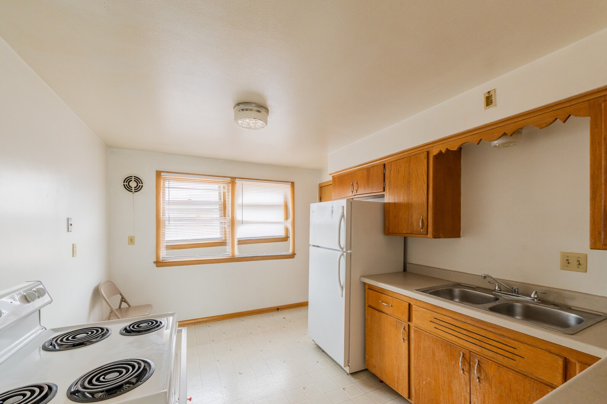 Kitchen - 3061 S 72nd St