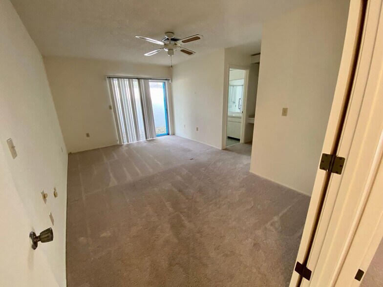 Building Photo - 1429 Dogwood Dr