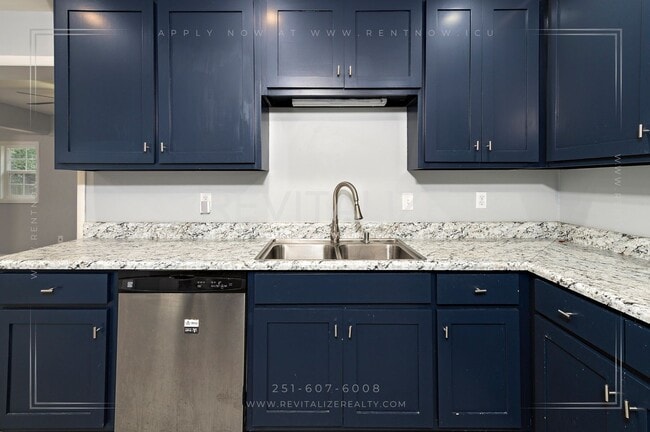 Building Photo - Desirable 3 Bed 1 Bath Ranch Style Home in Parkview Estates