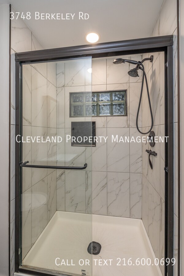 Building Photo - 3748 Berkeley Rd