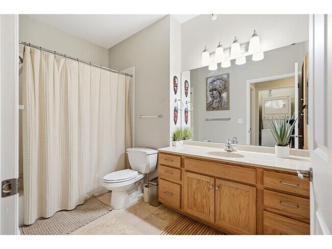 Building Photo - 545 N 1st St