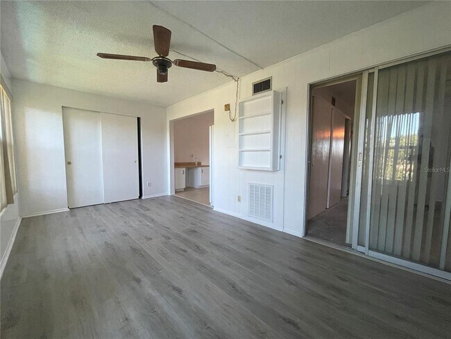 Building Photo - 2359 Finlandia Ln