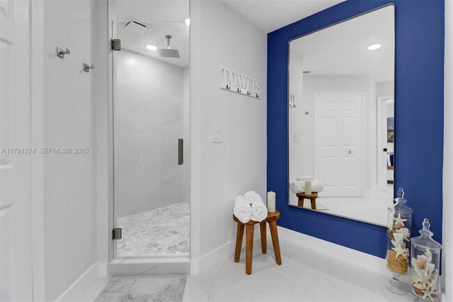 Building Photo - 172 Plantation Cir